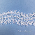 Bordure en dentelle au crochet plat à fleurs blanche